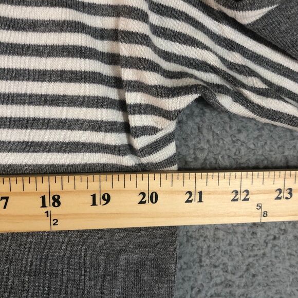 Torrid Sweater Womens 1 Gray‎ Vneck Top Ruched Tie Side Knit Stripe Pullover - Picture 4 of 5